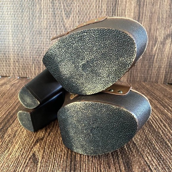 Candies Chunky Platform Boho Sandals Brass Studs Wooden Leather Size 7.5 - Picture 7 of 10